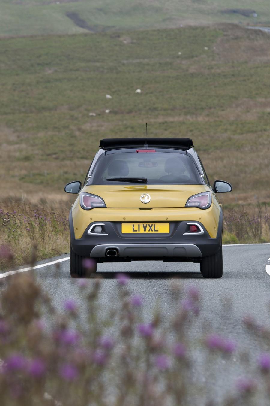  Vauxhall Adam Rocks Air 2014 года  (фото 45 из 94)